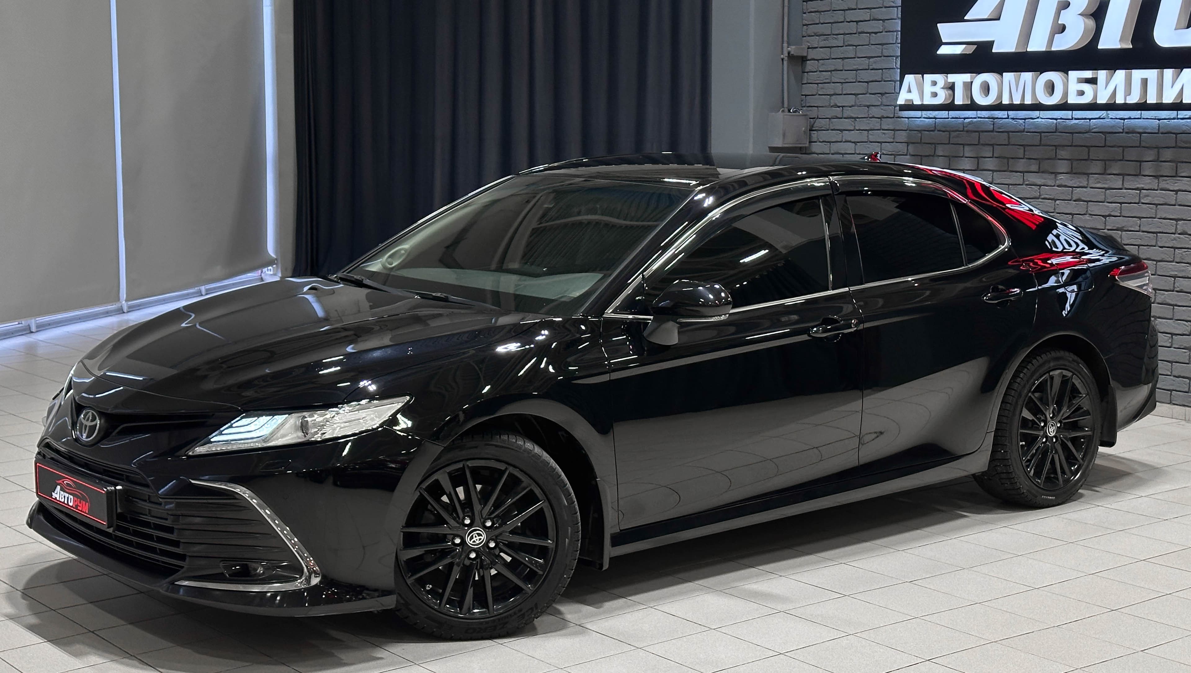 Toyota Camry - 2